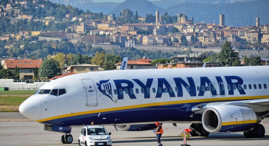 Ryanair съкращава служители заради забавянето на Boeing 737 Max