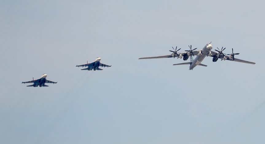 Русия вдигна бомбардировачи Ту-95, в цяла Украйна е обявена въздушна тревога