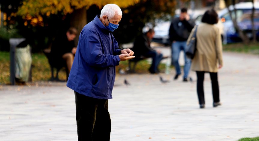 Вдигат пенсиите по швейцарското правило - ще останат ли бедни възрастните хора?