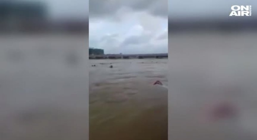 23 хил. души са евакуирани в Малайзия заради наводнения