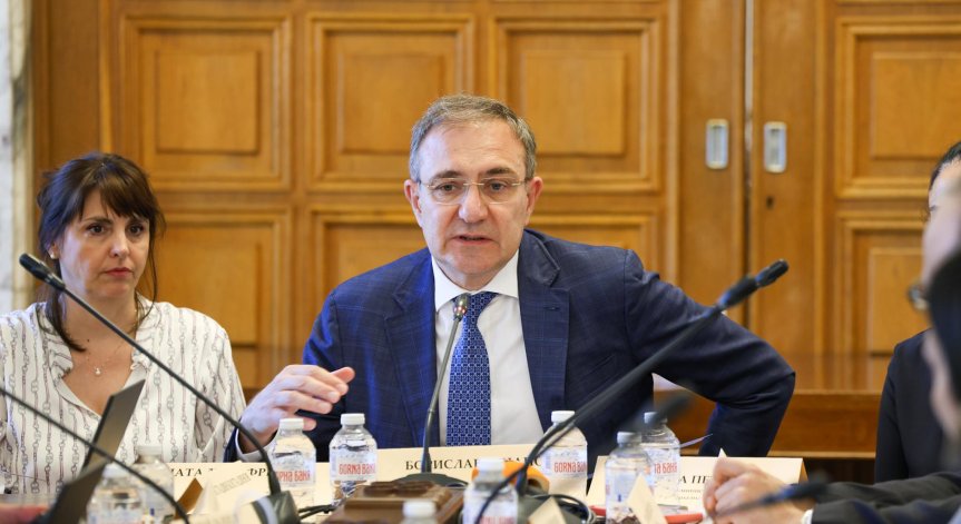 Новите услуги ще бъдат за настаняване на пълнолетни хора с физически увреждания..