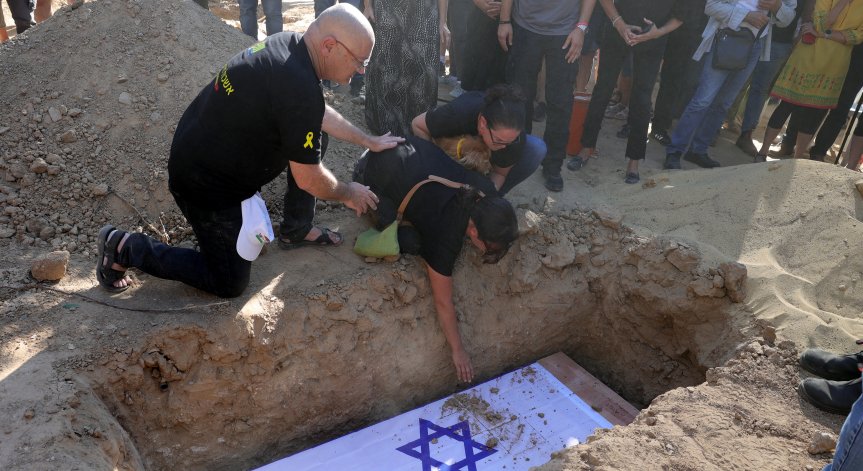 Израелската държава твърди, че шестимата са били застреляни.