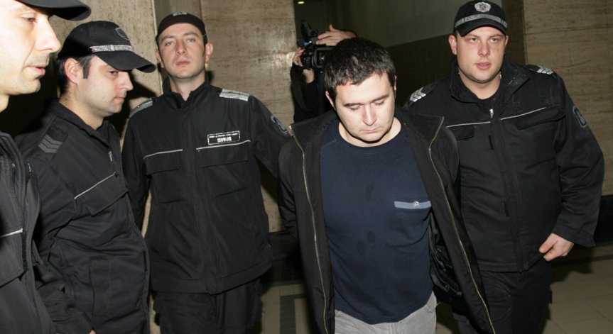 Очаква се убиецът от дискотека 