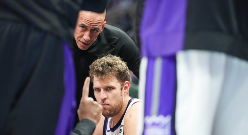 Контузия вади Везенков от паркета за следващите мачове на 