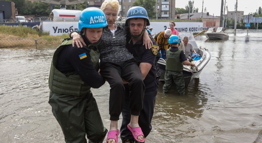 Руснаци обстреляха спасителна украинска лодка, има загинали и ранени 