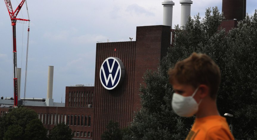 Volkswagen ще предлага съоръжения за доброволни тестове за Ковид-19 в Германия