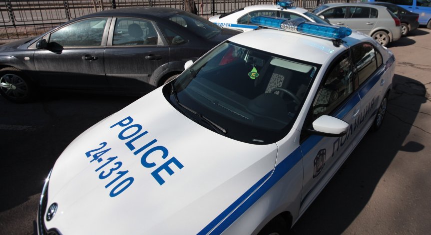 Мъж скочи от терасата на апартамента си в Пловдив, починал е на място