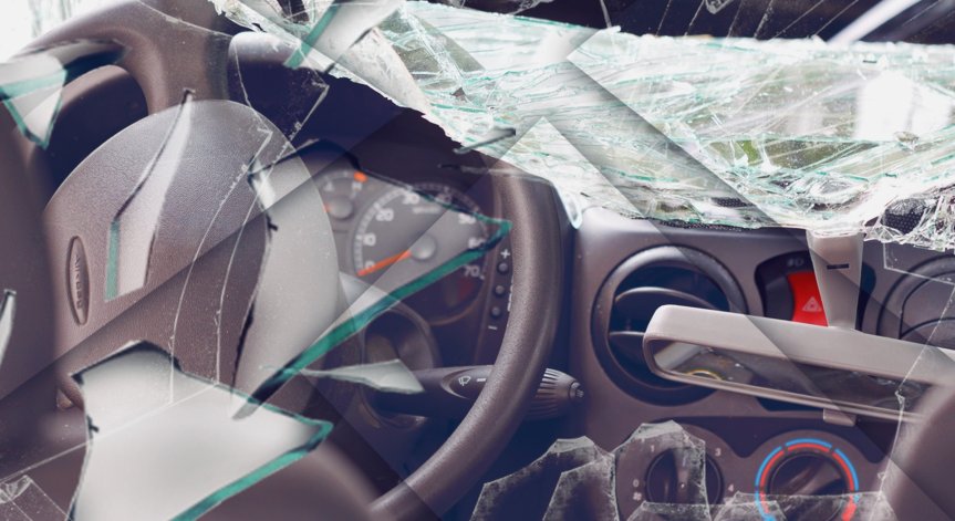 Четирима пострадаха при катастрофа в Плевен, момиче е с опасност за живота