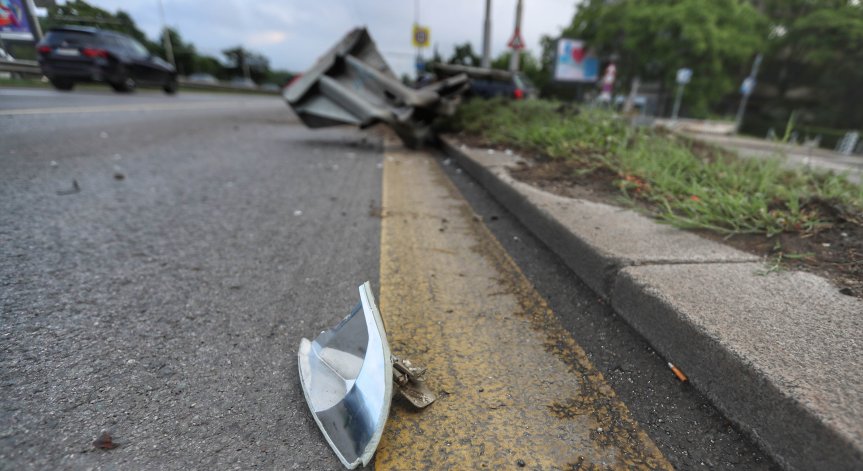 19 тежки катастрофи са станали за денонощието, ранени са над 20 души