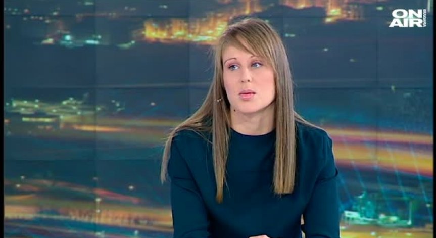 Детска учителка в ролята на ММА гладиатор
