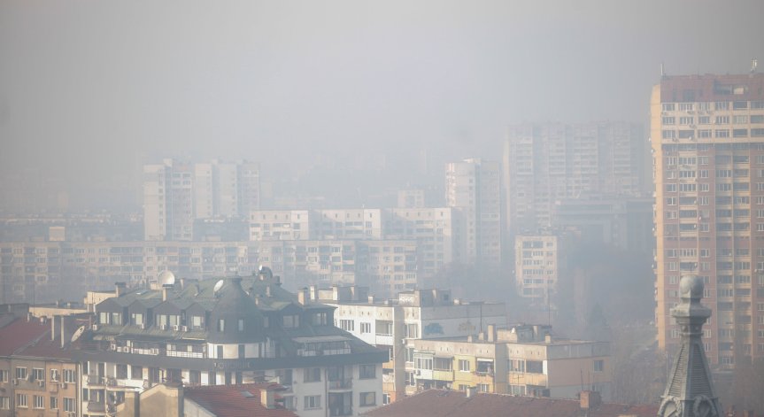 След новогодишните фойерверки София осъмна със замърсяване 2 пъти над нормата