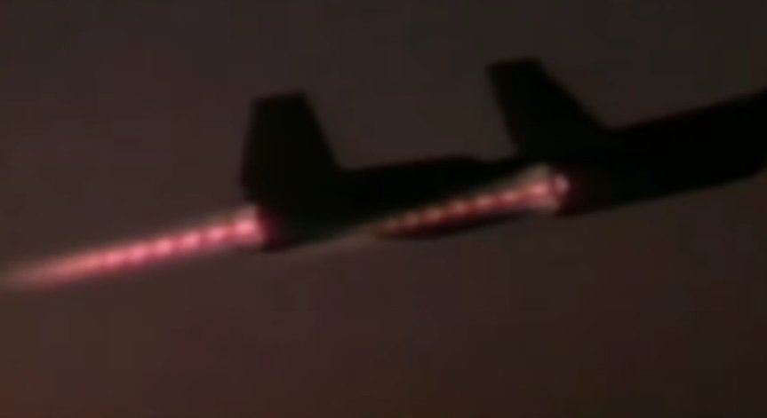 Авиошоу: Историята на първите: F117 и Дневници