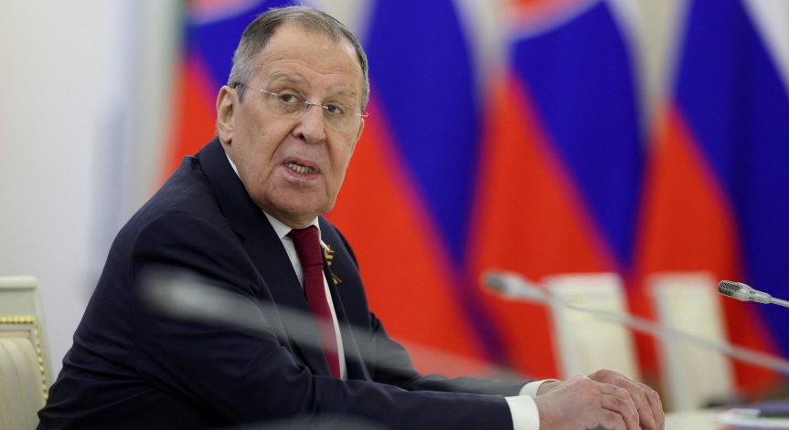 Лавров: За Запада войната на САЩ и Израел срещу Иран е праведна
