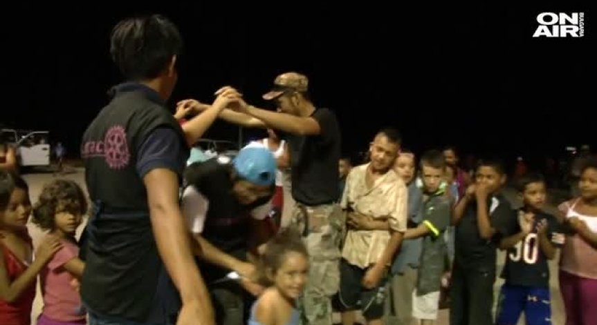 Керванът с мигранти не спира с опитите си да влезе в САЩ