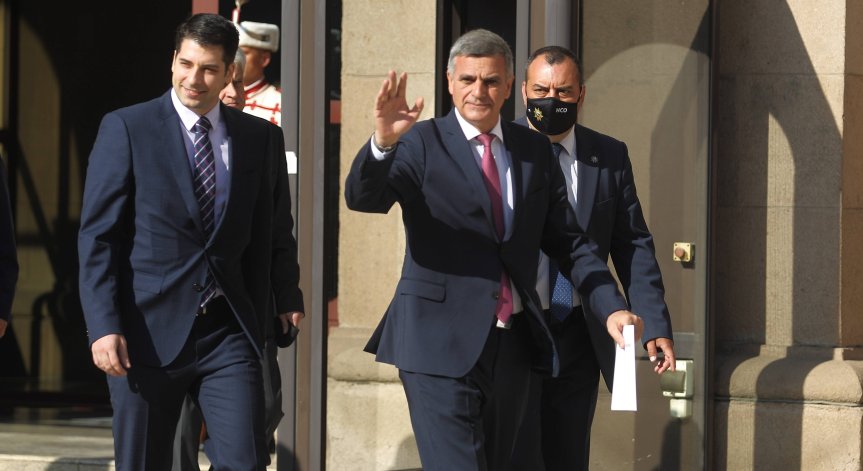 Янев: България е свободна и независима, наша отговорност е тя да пребъде