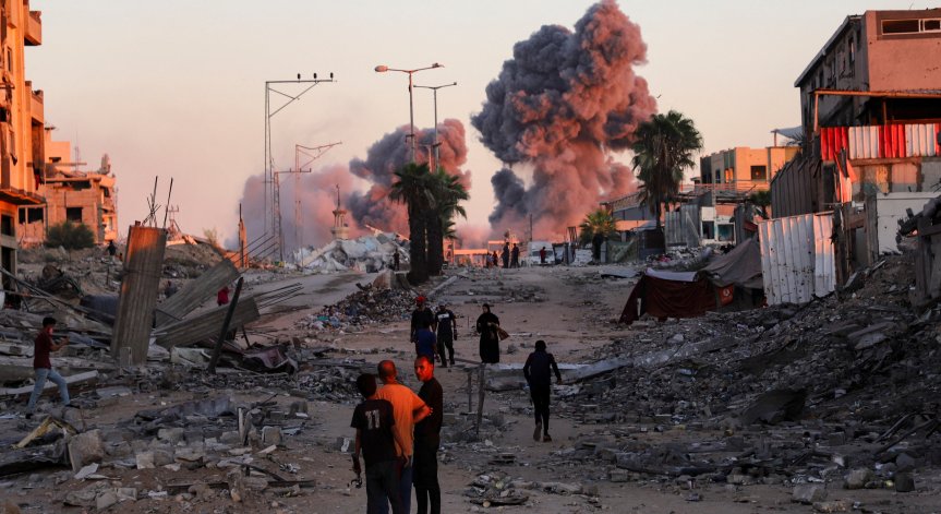 Загубих сина си и красивия си живот: Гласове след 2 години разруха в Газа