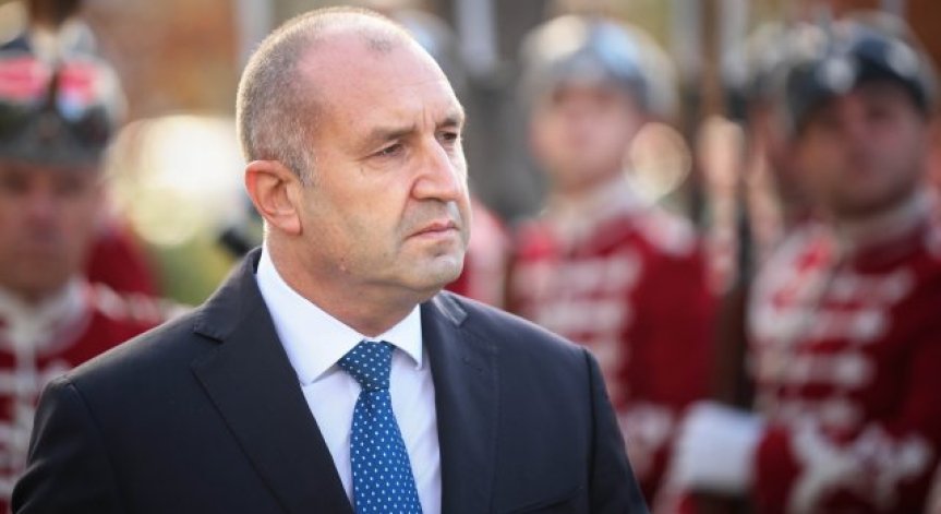 Радев към президента на РСМ: България очаква час по-скоро промяна в реториката