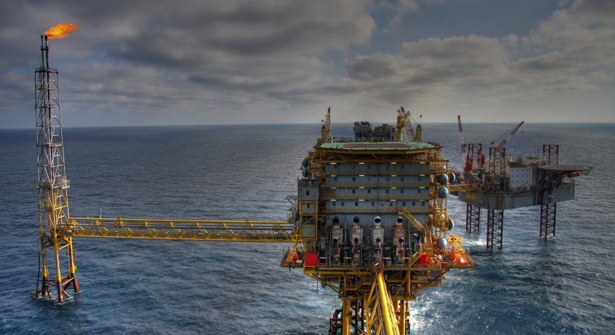 Тръмп разрешава нефтодобива в Арктика и Атлантика