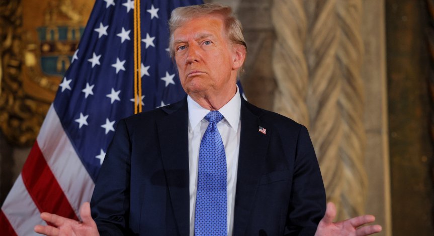 В посланието си той говори за заговори, престъпници и национален упадък.