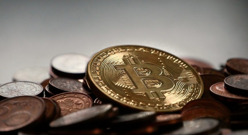 Биткойнът удари нов историчеки връх