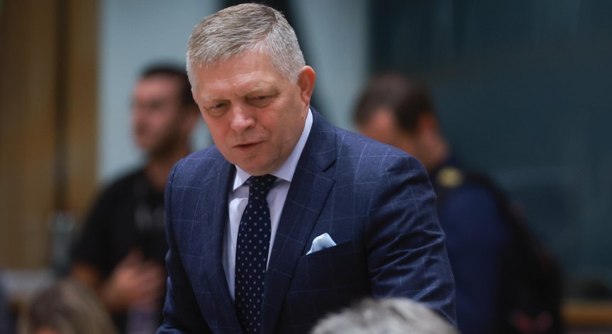 Фицо: Словакия ще блокира всеки план на ЕС за финансиране на украинската армия