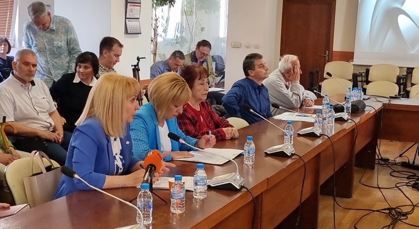 Омбудсманът: Хората не могат да понесат ново поскъпване на парното и тока