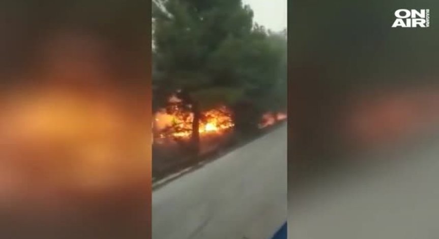 Извънредно положение в Ситония: 150 пожарникари гасят стихията