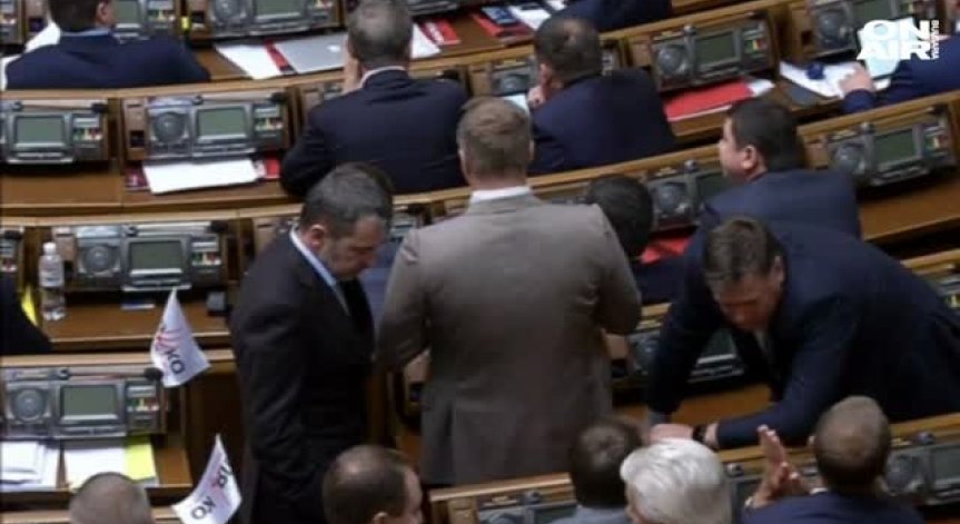 В Украйна ще се разследват политици, декларирали над $100 000