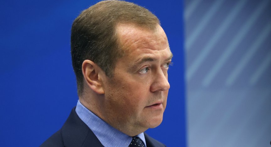 Военната помощ за Украйна ни приближава до Трета световна война, предупреди Медведев