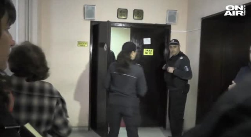Задържаните за опит за палеж на ГПУ Видин остават в ареста