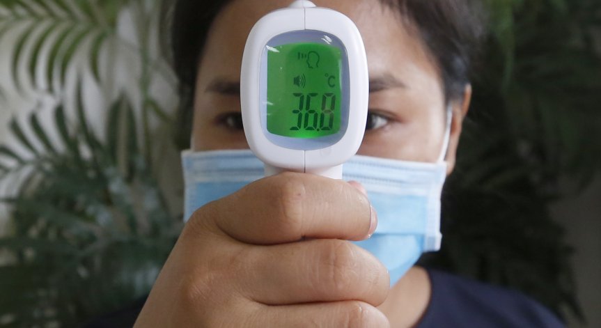 Китай се притеснява от втора вълна на коронавируса заради болните от чужбина