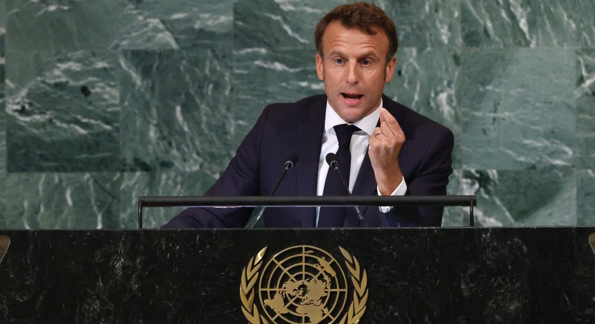 Макрон: Не сме във война с Русия, наш дълг е да не се поддаваме на шантажа