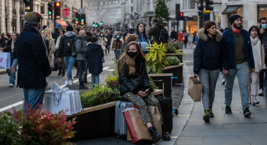 Рекордьор по ваксинации: Великобритания 