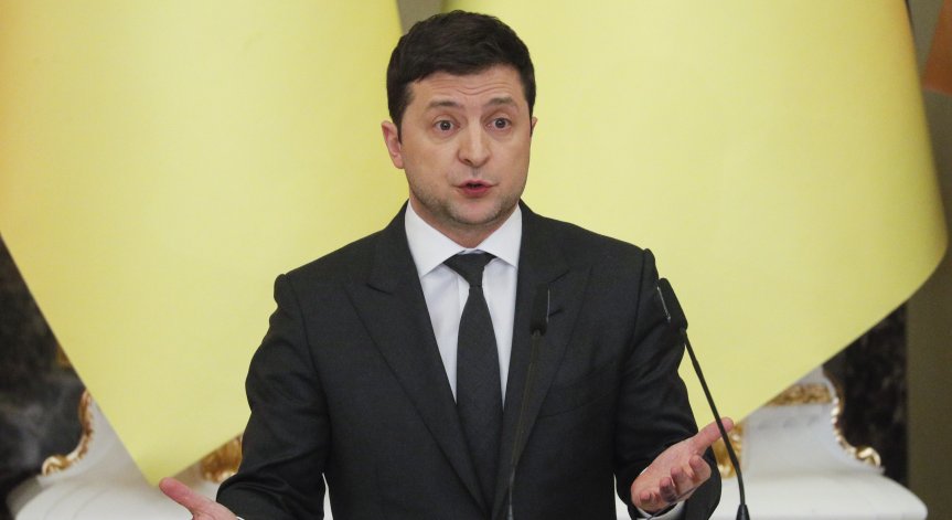 Зеленски с обръщение в извънредното заседание на ЕП за Украйна