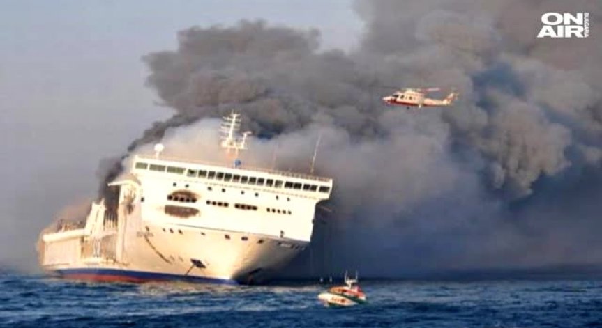 Технически проблем спря ферибот с 335 души на борда в Балтийско море