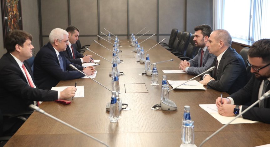 МВнР привика посланика на Турция заради изоставения в български води кораб Kairos