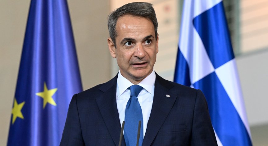 Гърция форсира законопроекта за еднополовите бракове, влиза в парламента преди Коледа