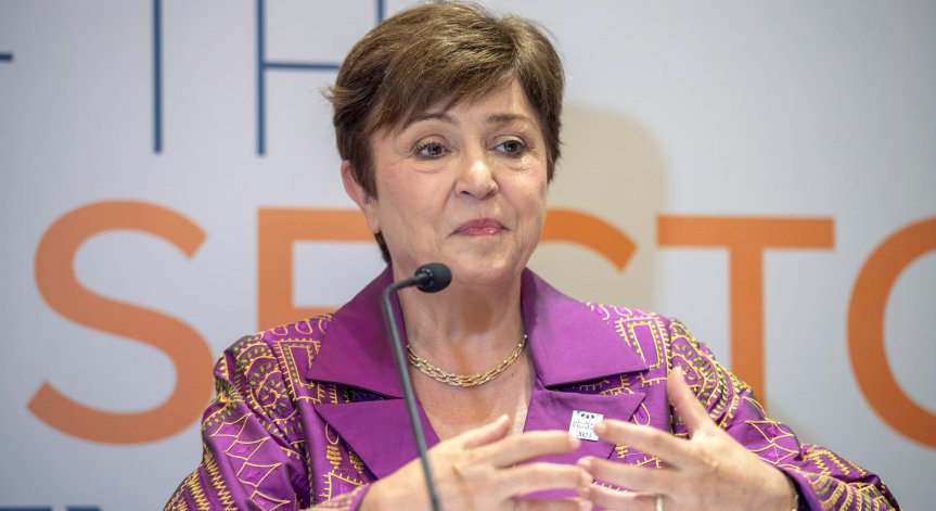 Измамници предлагат банкова карта с $1,5 млн. от името на Кристалина Георгиева