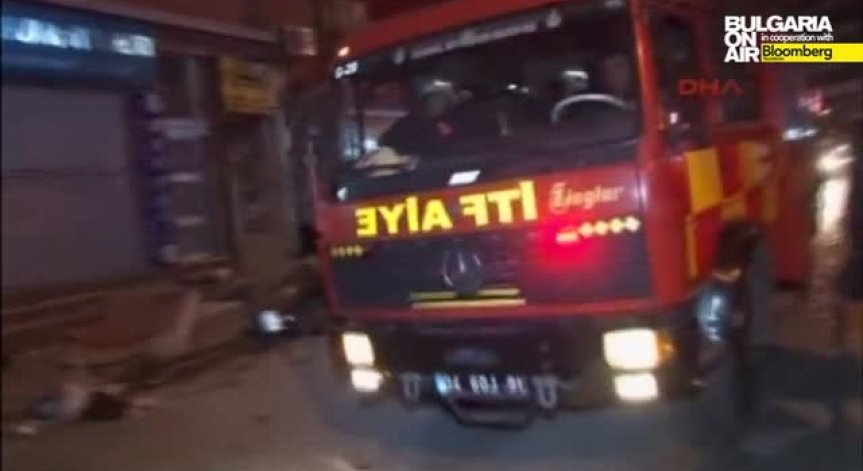 Експлозия в редакцията на списание в Истанбул взе жертва