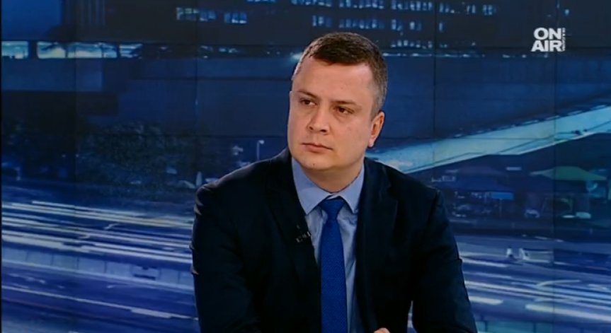 Опозицията не била градивна, а слаба и объркана