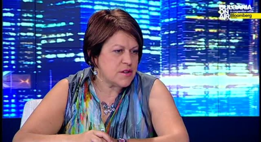 Т. Дончева: Президентът трябваше да проведе предварителни разговори с политическите сили за референдума