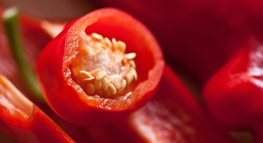 Червените зеленчуци са много полезни за организма ни