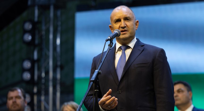 Румен Радев в Димитровград: Градът е емблема на цяла епоха