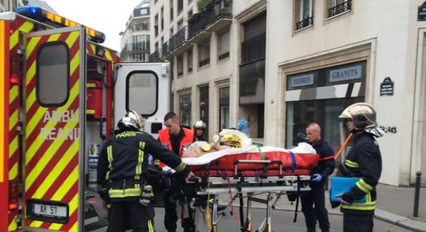 Мюсюлманите във Франция осъждат атентата срещу Charlie Hebdo