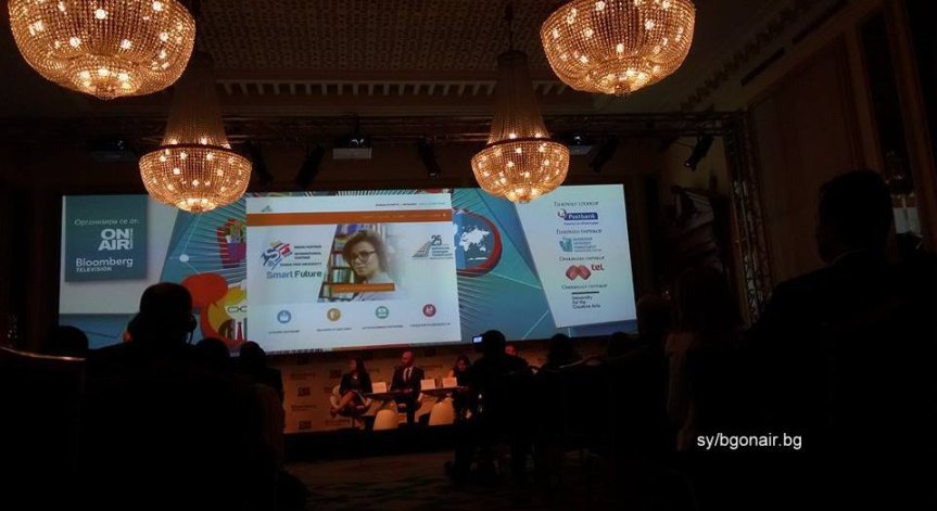 Проф. Бакърджиева: Образователният продукт да се съобразява с новите реалности