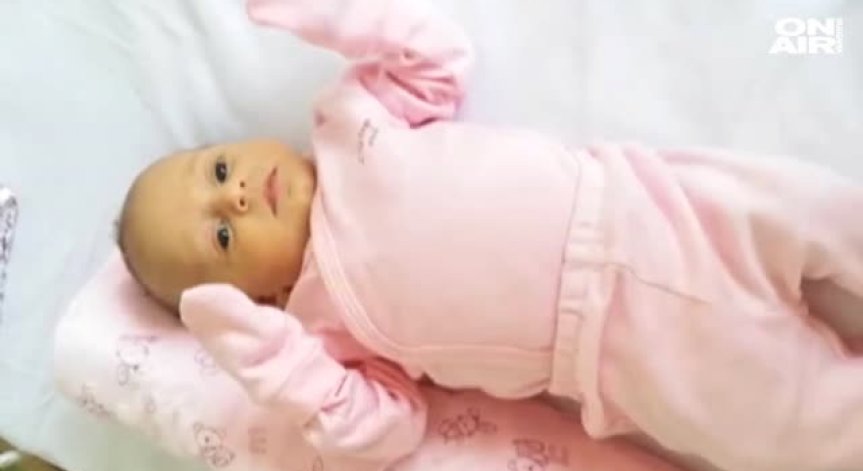 Операцията на бебето Калина ще е в Хамбург в края на юли