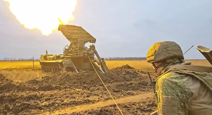 Украински дронове удариха рафинерията 
