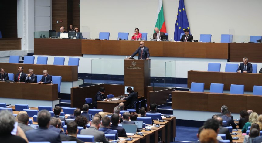 Ще се намалят ли кешовите плащания от 10 хил. на 5 хил. лв.?
