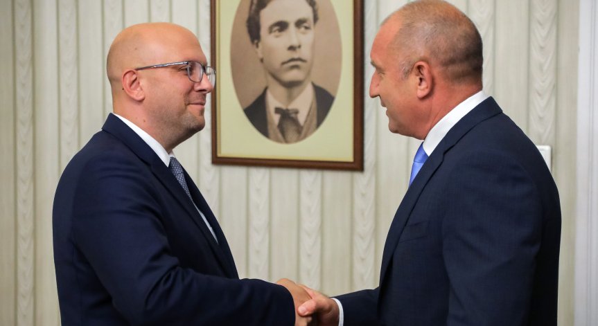 Радев се срещна с Мануел Сарацин.