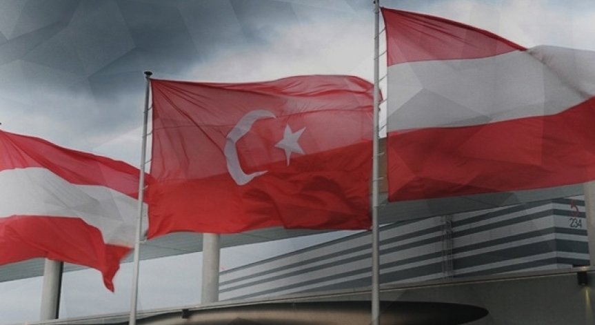 Турция удължи извънредното положение с 3 месеца